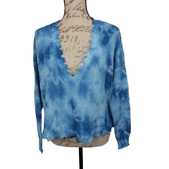 Fate | Blue Ombre Distressed Oversized Sweater | Size S - Picture 1 of 7